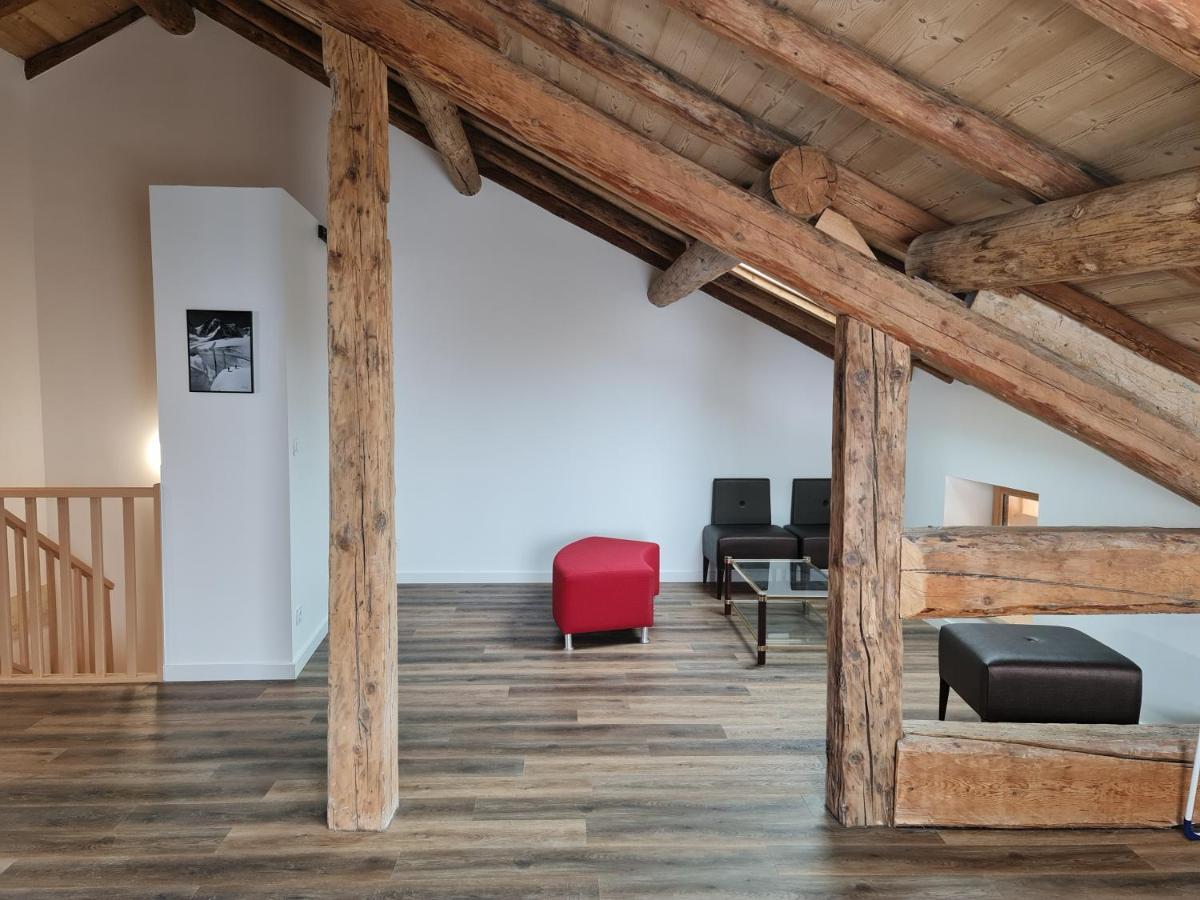 La Maizon Du Bois - Le Haut Appartement De 130 M2 - Le Bas Appartement De 70 M2 拉普拉涅 外观 照片